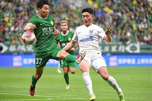 沃尔科特名场面：在担架上比2-0，你还记得是哪场比赛吗？